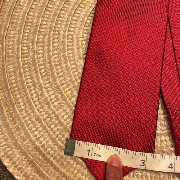 Michael Kors Designer Tie Pure Silk Sophistication - Picture 5 of 6